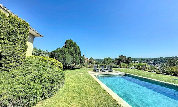 Carces Villa | Hillside Villa With Private Pool And Walking Distance To the Village Of Carces