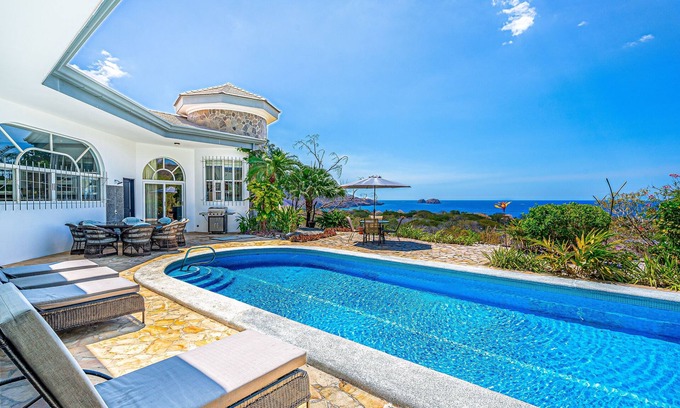 Panama Beach House | Hilltop home & casita with private pool, patio, & ocean views - near the beach