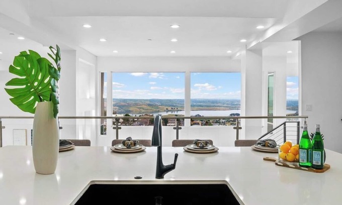 Spring Valley House | Hilltop Modern Luxury Lake & Ocean Views Games