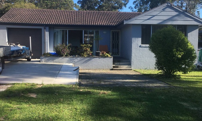 Sunshine Bay House | hillview@batemans bay