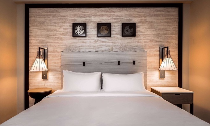 Appleton Hotel | Hilton Appleton Paper Valley
