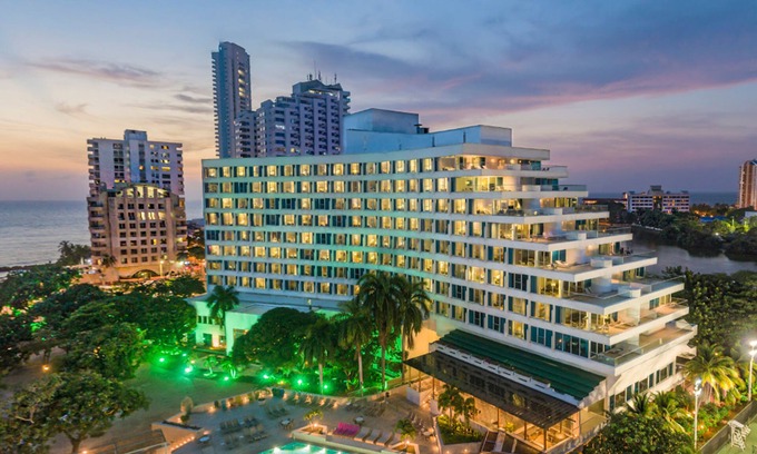 El Laguito Resort | Hilton Cartagena