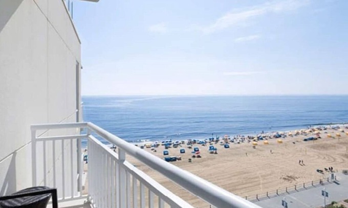 Northeast Virginia Beach Resort | Hilton Oceanaire Resort Escape – Oceanfront Bliss with Dual Oceanview Balconies!