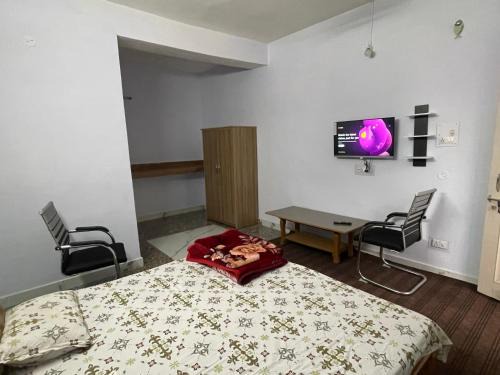 Kumharsain House | Himalayan Flower Vatika