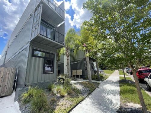 Downtown Jacksonville Apartment | Hip Container APT - 5 Min Walk to TIAA Bank