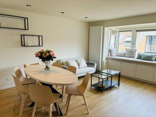 Heist Apartment | Hip en lichtrijk appartement vlakbij het strand