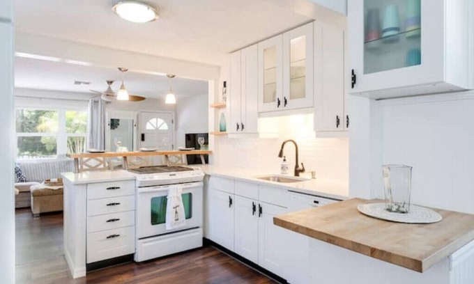 Gulfport House | Hip Nautic Gulfport Retreat min to St Pete/Beaches