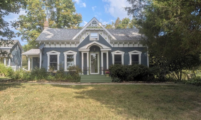 Rome House | Historic 1850’s farmhouse nestled in the woods near the Ohio River in So Indiana