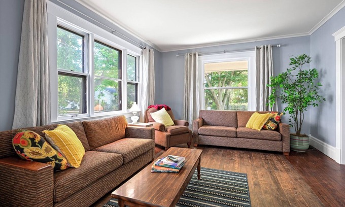 Old West Side House | Historic 4 BR, 1.5 bath home SO close to downtown Ann Arbor!