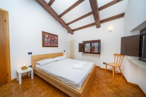 Udine Apartment | Historic Elegance - Apt in the Heart of Udine