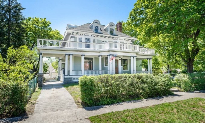 Spokane House | Historic Family Home with 8 BDRMS, 8 BATHS & 3 Kitchens!