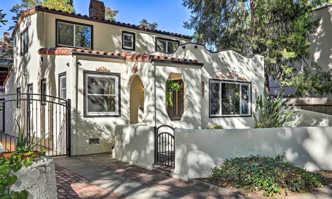 Central Sacramento House | Historic Home with Unique Architecture