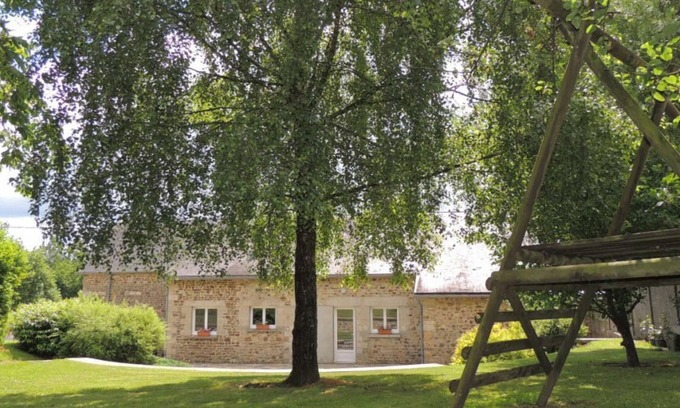 Rouperroux Cottage | Historic house with large garden, near Écouves forest