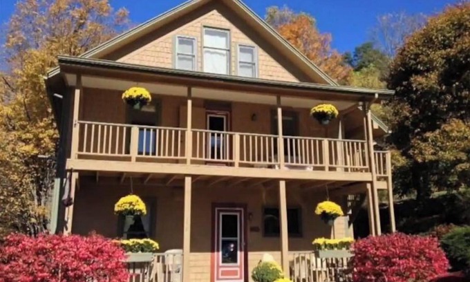Cooperstown House | Historic Inn Rental, Great Location & Spacious
