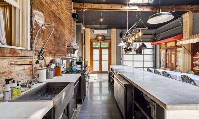Faubourg Lafayette Villa | Historic Mansion Heated Pool & Courtyard 6br|5.5ba