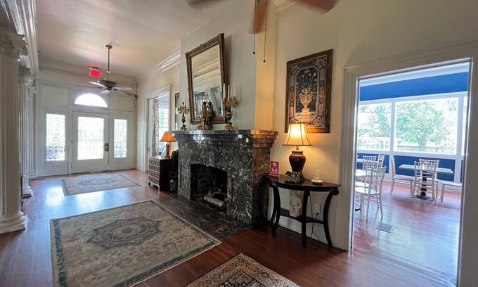Hammond Bed & Breakfast | Historic Michabelle Inn