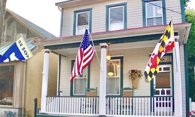 Historic District House | Historic Renovated Home in the Heart of Downtown