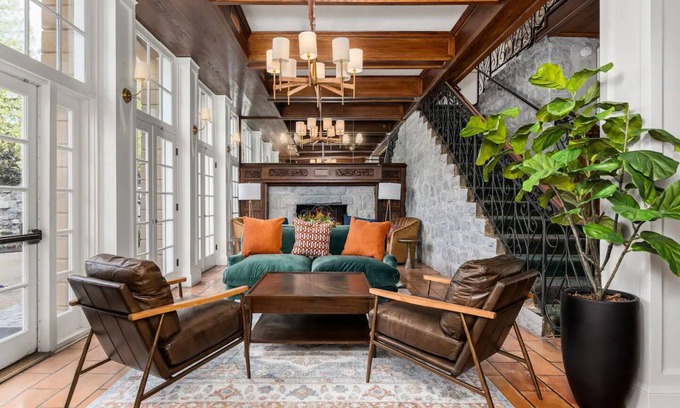 Santa Rosa House | Historic Stonehouse: The Perfect Santa Rosa Escape