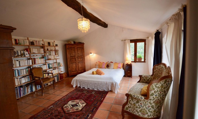 Torre Paponi House | Historical Artist Loft in Liguria