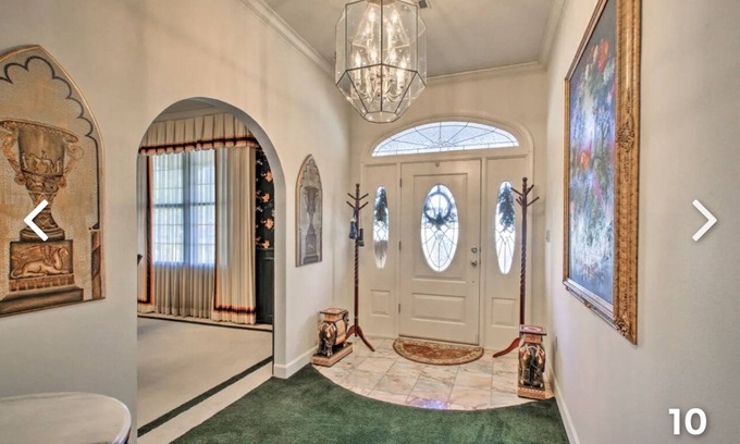 Hot Springs House | Historical Hot springs Home w Pool-1/2 mile to Oaklawn!