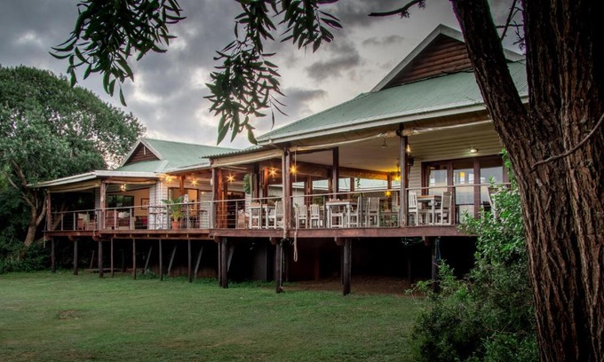 Hluhluwe Cabin | Hluhluwe River Lodge