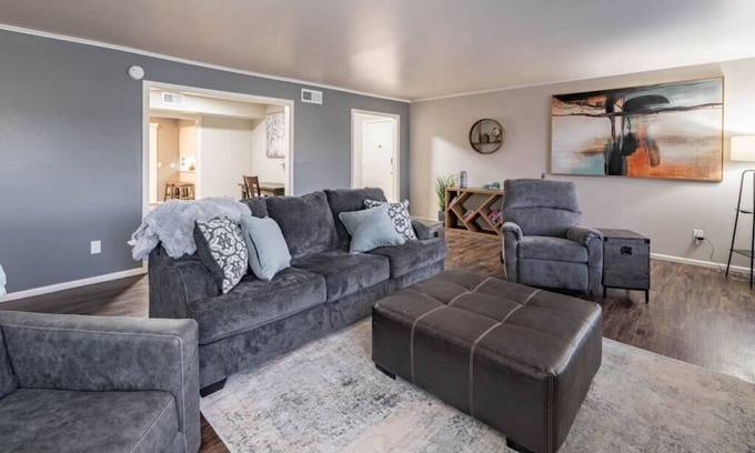 Lubbock Apartment | Hoff Gardens 11 - 2BR 2BA - Downtown Lubbock