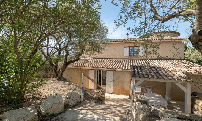 Saint-Sauveur-de-Cruzieres House | Holiday Home 'Gîte 2 - Les Oliviers' with Wi-Fi