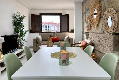 Baiona Old Town Apartment | Holibai Pedra Serena, Apto con encanto en el centro histórico, Baiona