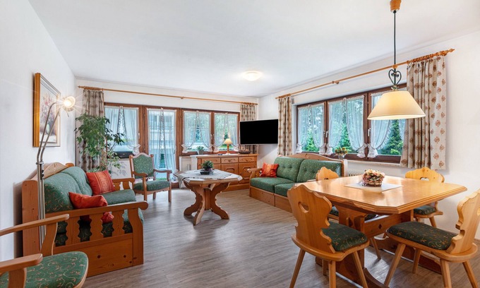 Feldberg Apartment | Holiday Apartment 'Type C, 75sqm' with Mountain View, Private Terrace and Wi-Fi