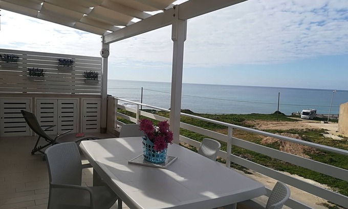 Torre di Mezzo House | Holiday Apartment Vista Mare between the places of "Montalbano"