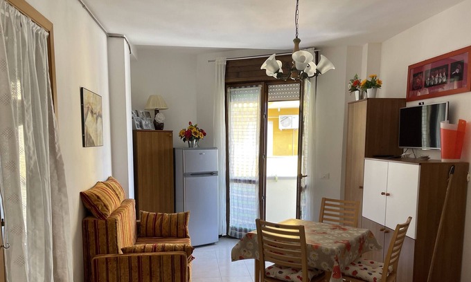 Vada Apartment | Holiday Apartment "Nido Del Mare" with Sea View, Balcony & A/C
