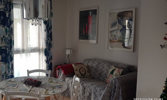 Pescantina Apartment | Holiday Apartment "Casa Maddy" with Balcony, Private Terrace & Wi-Fi