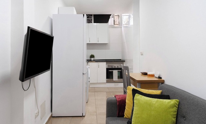San Fernando Apartment | Holiday Apartment "Un Descanso 1" in City Center with Wi-Fi
