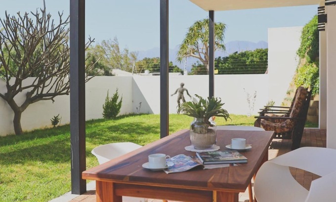 Gordons Bay Central Apartment | Holiday apartment Gordons Bay for 1 - 4 persons with 2 bedrooms - Holiday apartment