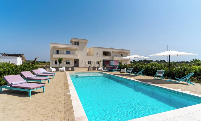 Galatone Apartment | Holiday Apartment 'Le Scuderie 11' with Shared Pool, Shared Garden & Wi-Fi