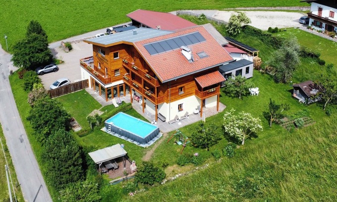 Castelrotto Apartment | Holiday Apartment 'Residenz Zirmer Wohnung Luft' with Mountain View, Shared Garden and Wi-Fi