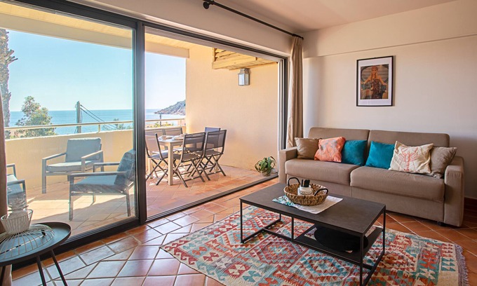 Ramatuelle Apartment | Holiday Apartment "Ramatuelle" with Sea View, Terrace & Near Pampelonne Beach