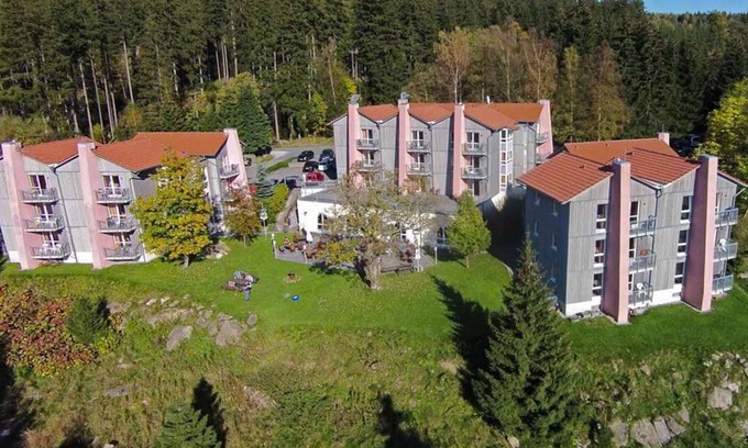 Mandelholz Apartment | Holiday apartment with WiFi and sauna area