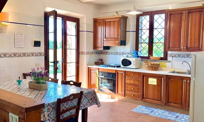 Torgiano Apartment | Holiday apartment with community pool