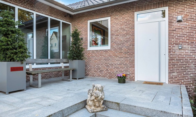 Bad Wilhelmshoehe Apartment | Holiday Apartment 'Ederweg' with Private Terrace and Wi-Fi