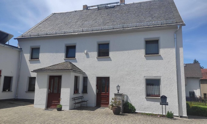 Radibor House | Holiday flat with own parking space