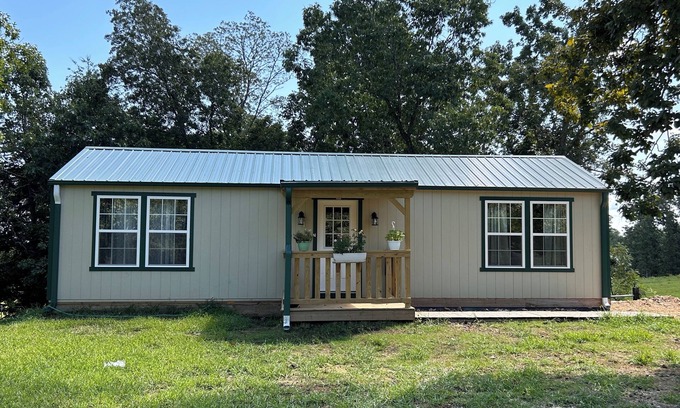 Licking Cottage | Holiday Haven, Personal Grill, Pet Friendly