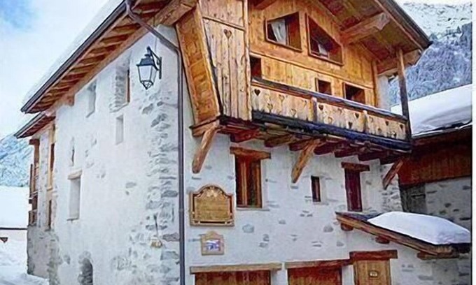 Champagny-en-Vanoise House | Holiday house Champagny en Vanoise for 1 - 22 persons with 9 bedrooms - Holiday home