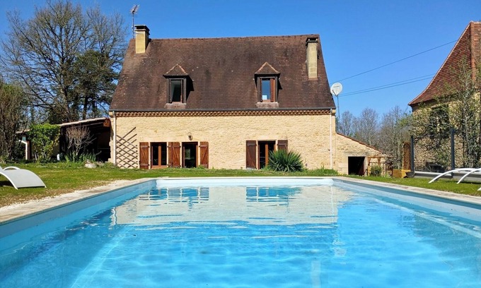 Saint-Andre-dAllas House | Holiday Home 'Les Collines D'Allas' with Private Terrace and Wi-Fi