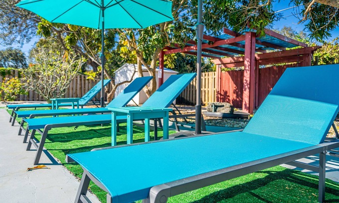 Driftwood House | Holiday Home 4BR Private Pool near HardRock Casino