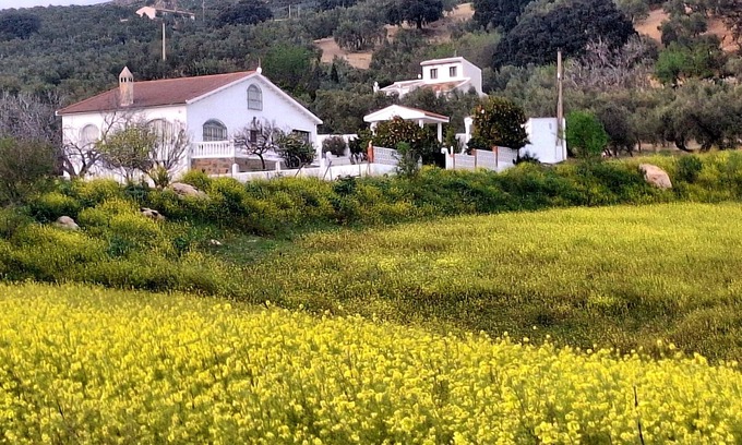 Villanueva del Trabuco House | Holiday Home 'Aires De Gibalto' with Mountain View, Private Pool and Wi-Fi