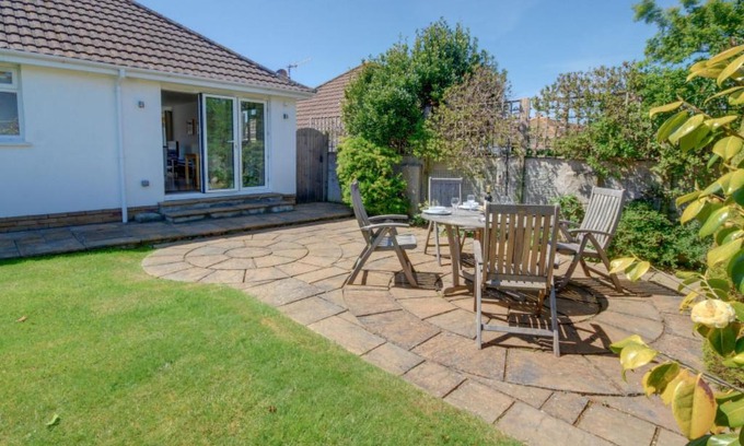 Croyde Bay House | Holiday Home Bamboo by Interhome