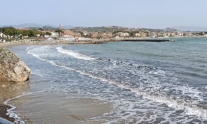 Minturno House | Holiday Home 'Casa Giulia' with Private Terrace, Private Garden and Air Conditioning