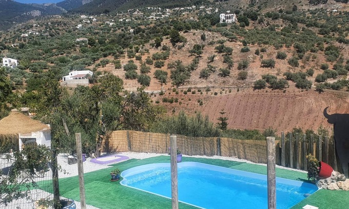Los Cortijillos House | Holiday Home 'Casa Papi' with Mountain View, Pool & Wi-Fi