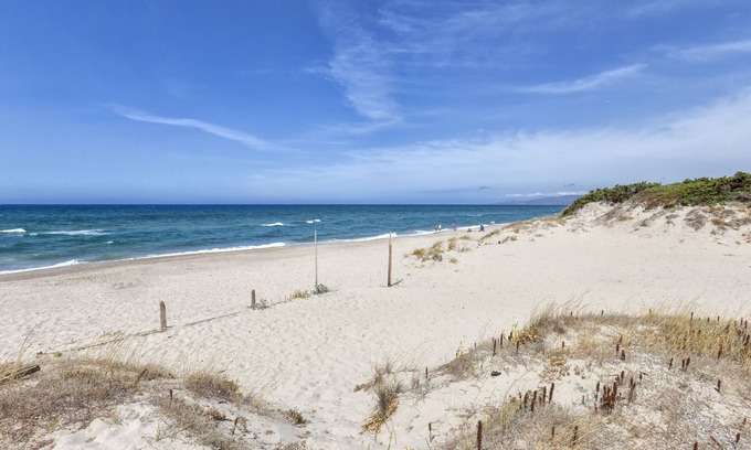 Sorso House | Holiday Home 'Casa Pergolato' with Terrace, Shared Garden & Wi-Fi